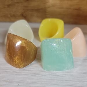 MOONGLOW ACRYLIC RINGS, CHOICE OF COLOR